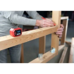 SKIL Digitale Waterpas En Lijnlaser 4,5m 1900AA Incl. Muurhouder En Hoekhulpstuk -Hulpmiddel Winkel 123 2188