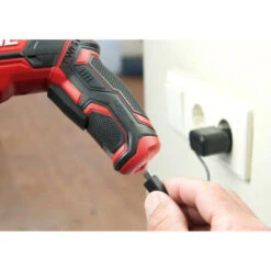 SKIL 4V Accuschroevendraaier 2710AA + Usb-lader 13 SKIL 4V Accuschroevendraaier 2710AA + Usb-lader -Hulpmiddel Winkel 123 2619