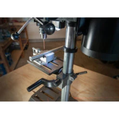 SKIL Kolomboormachine / Tafelboormachine 1360AA Incl. Bankschroef 12 SKIL Kolomboormachine / Tafelboormachine 1360AA Incl. Bankschroef -Hulpmiddel Winkel 123 2624