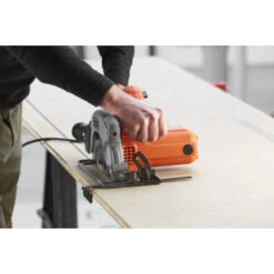 Black & Decker BLACK+DECKER Cirkelzaag CS1250L 10 Black & Decker BLACK+DECKER Cirkelzaag CS1250L -Hulpmiddel Winkel 123 2676
