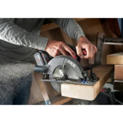 SKIL 20V Cirkelzaag 3550CA Brushless 61mm Incl. CT Zaagblad (zonder Accu) 12 SKIL 20V Cirkelzaag 3550CA Brushless 61mm Incl. CT Zaagblad (zonder Accu) -Hulpmiddel Winkel 123 3065