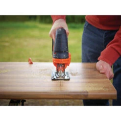 Black & Decker BLACK+DECKER Decoupeerzaag 18 Volt (zonder Accu) 9 Black & Decker BLACK+DECKER Decoupeerzaag 18 Volt (zonder Accu) -Hulpmiddel Winkel 123 3273